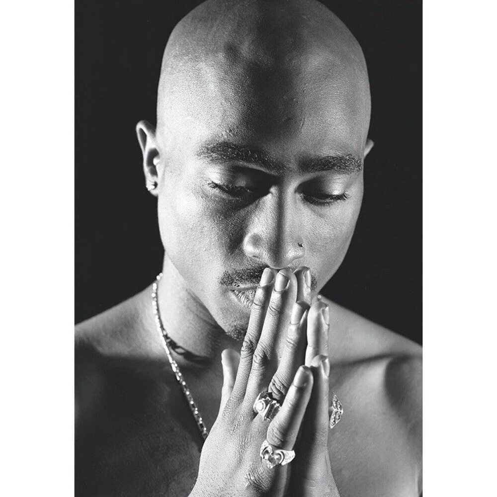 Tupac Shakur Wall Poster (2Pac Praying) (Size: 22 x 34")